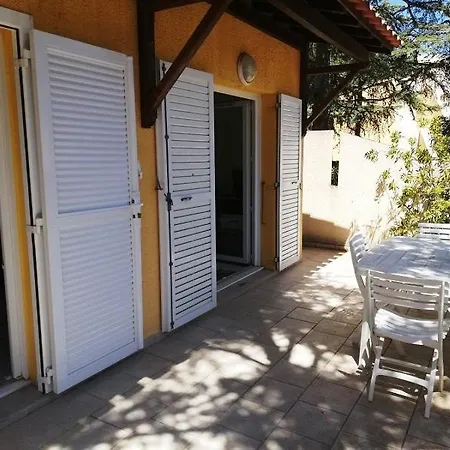 Agreable Avec Parking Dans Arboree Tres Calme Apartment Agde